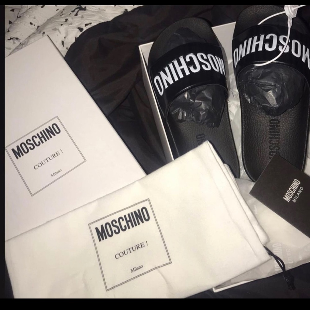 Moschino slides